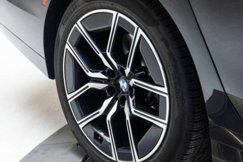 2023 BMW 7 Series 740i