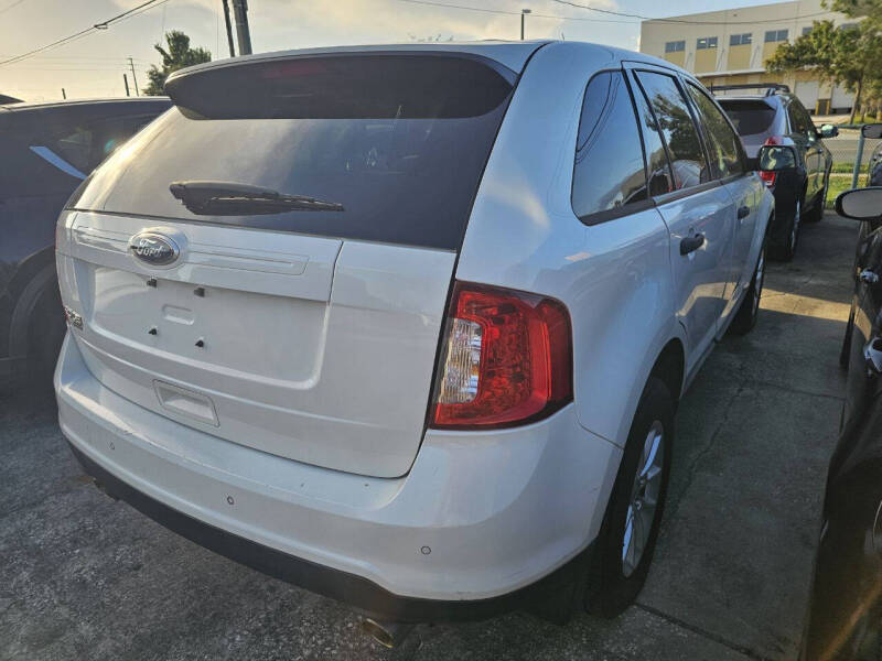 2013 Ford Edge SE