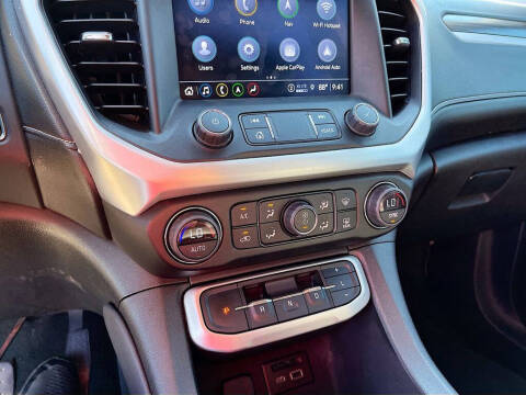 2023 GMC Acadia SLT