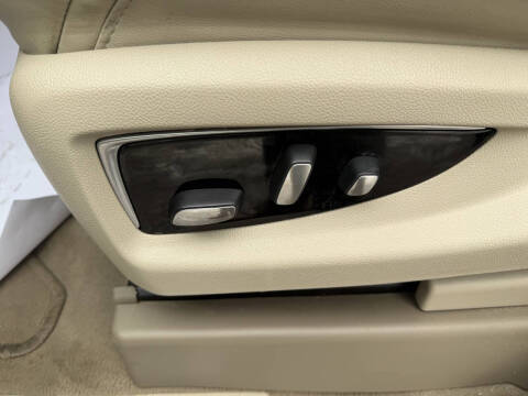 2020 Cadillac Escalade Premium Luxury