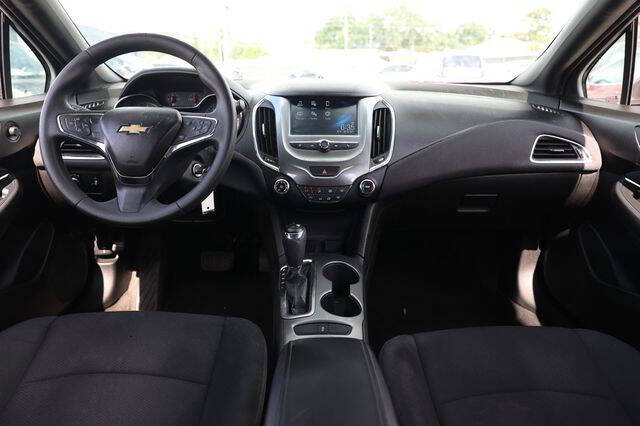 2017 Chevrolet Cruze LT Auto