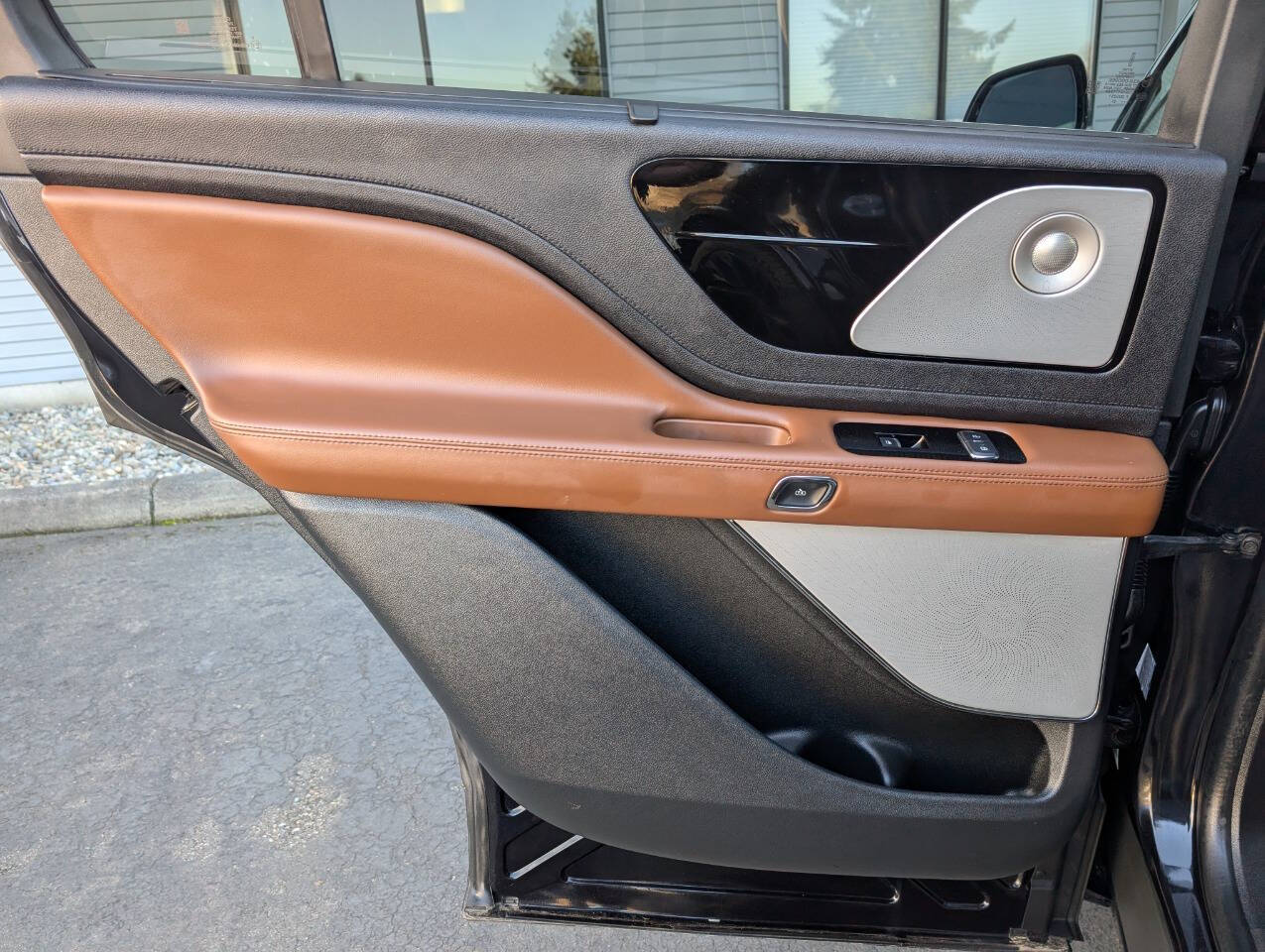 used 2022 Lincoln Aviator car, priced at $36,999