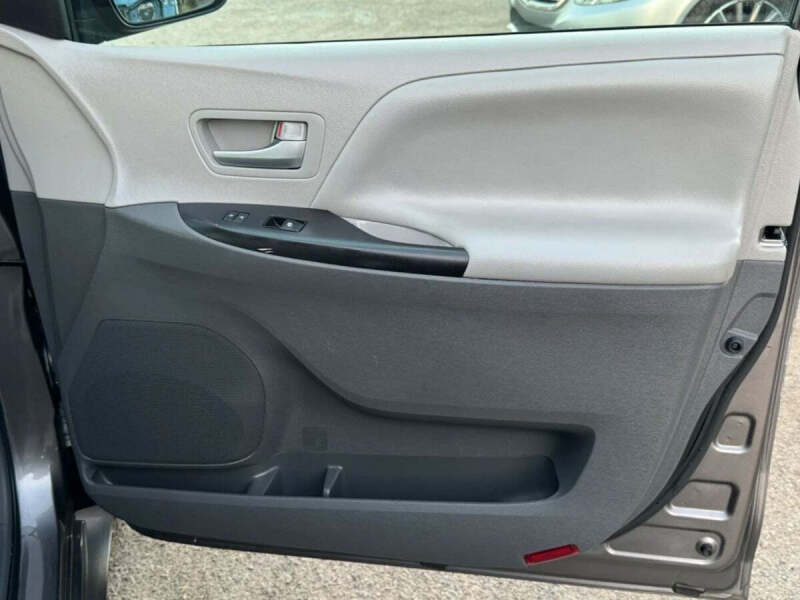 2017 Toyota Sienna