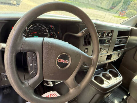 2017 GMC Savana 2500