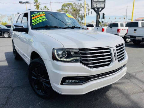 2016 Lincoln Navigator Select
