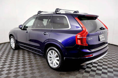 2017 Volvo XC90 T6 Momentum