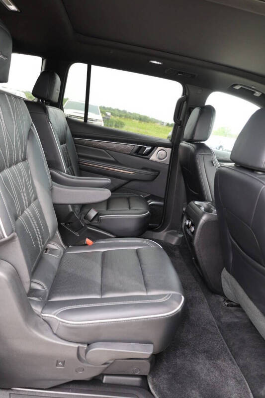 2025 Buick Enclave Avenir