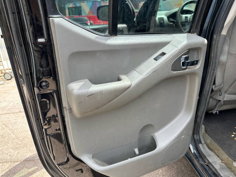 2017 Nissan Frontier SV
