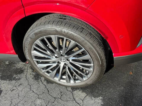 2024 Lexus RX 450h+ Luxury