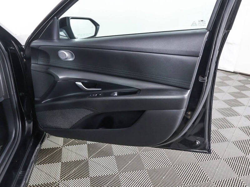 2023 Hyundai Elantra Hybrid Blue