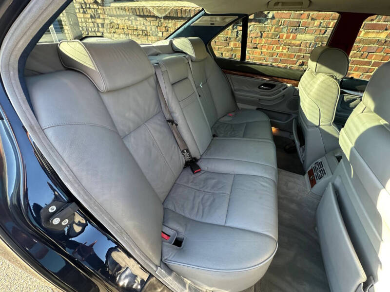 2000 BMW 7 Series 740iA