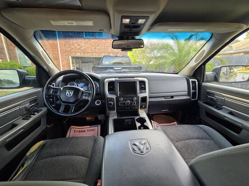 2015 RAM 1500 SLT