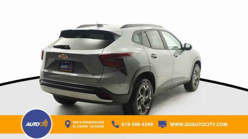 2025 Chevrolet Trax LT