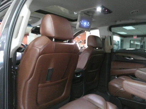 2018 Cadillac Escalade Luxury