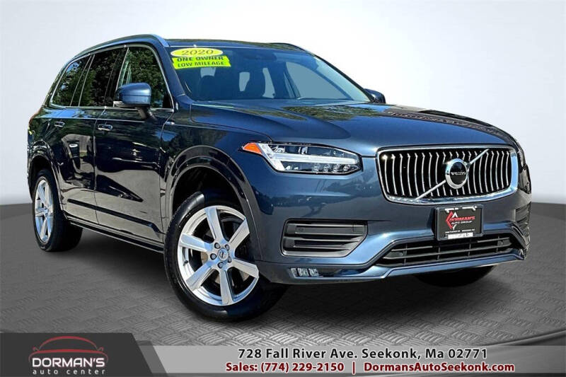 2020 Volvo XC90 Momentum's photo