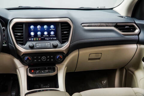 2022 GMC Acadia Denali
