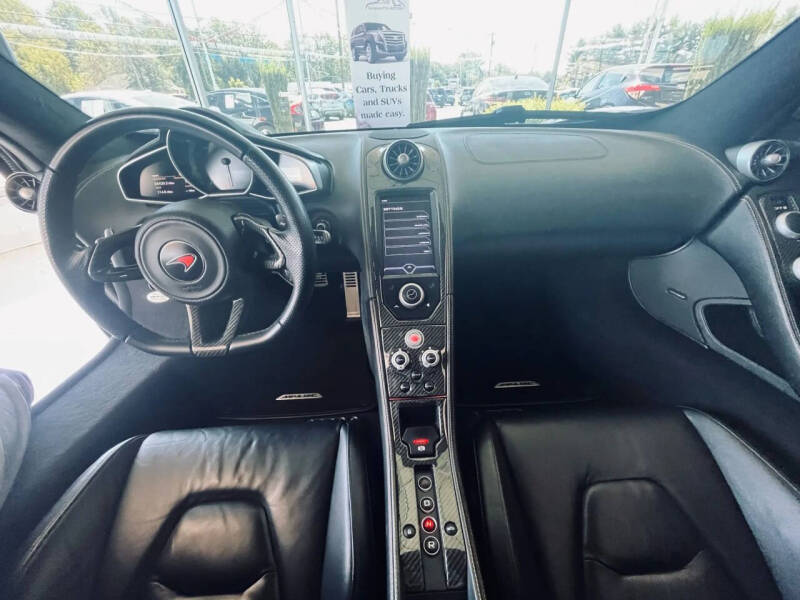 2012 McLaren MP4-12C