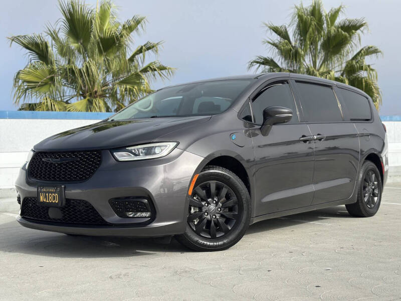 2022 Chrysler Pacifica Hybrid Touring L
