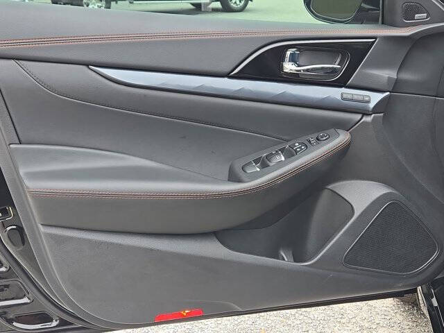 2023 Nissan Maxima 3.5 SR