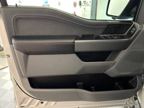 2023 Ford F-150 Lightning XLT