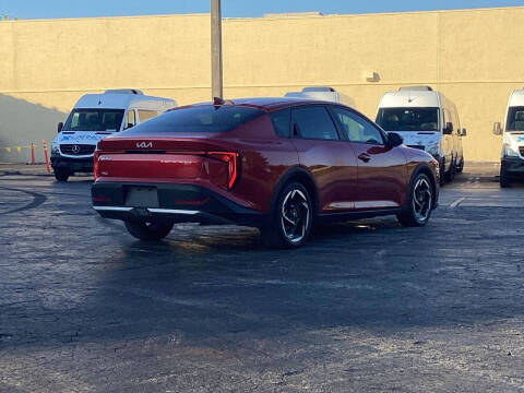 2025 Kia K4 EX