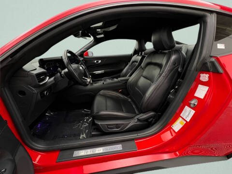 2024 Ford Mustang EcoBoost Premium