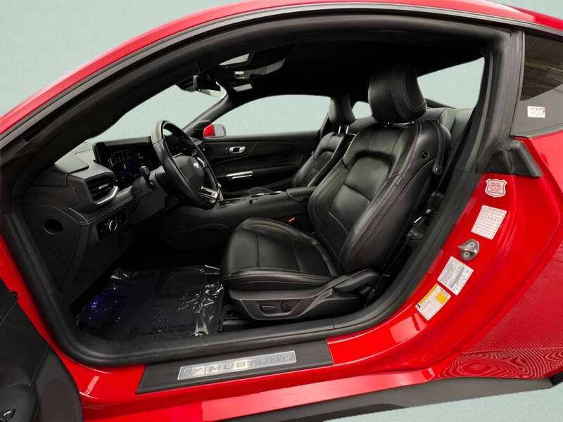 2024 Ford Mustang EcoBoost Premium