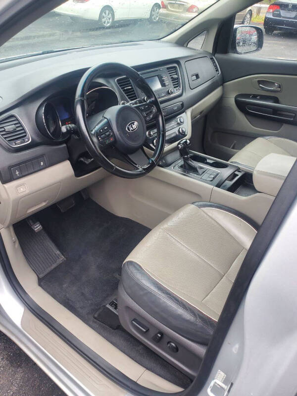 2016 Kia Sedona LX