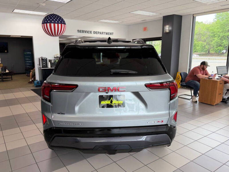 2026 GMC Terrain AT4