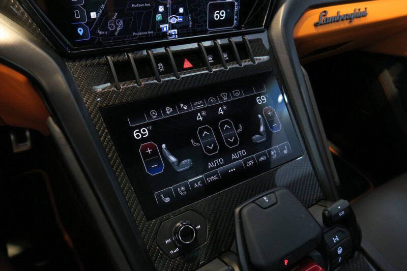 2024 Lamborghini Urus S
