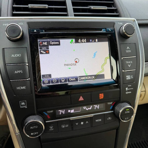 2015 Toyota Camry Hybrid XLE