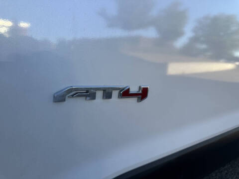 2022 GMC Acadia AT4