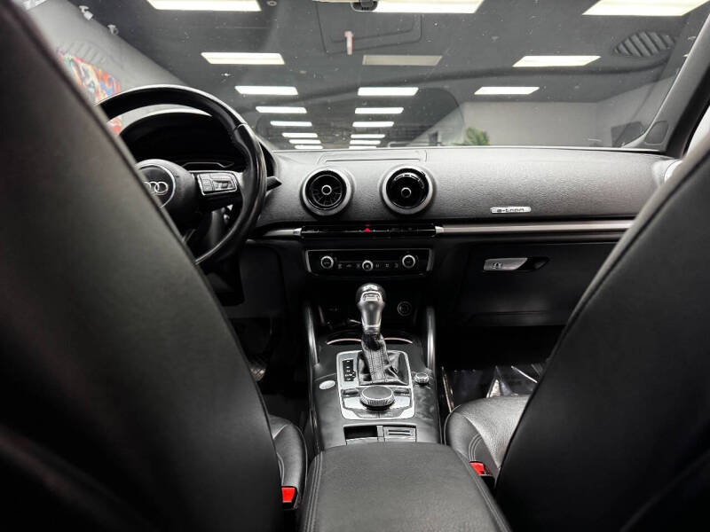 2017 Audi A3 Sportback e-tron 1.4T Premium