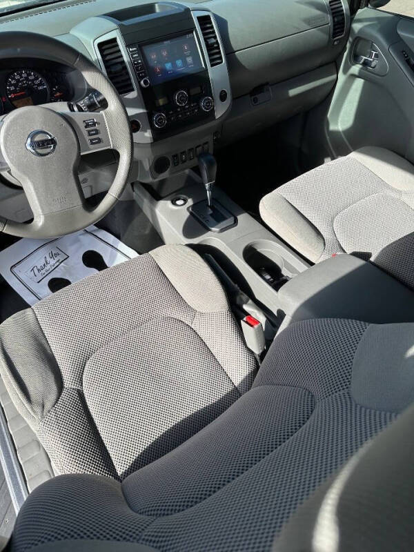 2021 Nissan Frontier SV