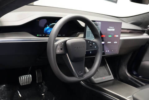 2023 Tesla Model S Plaid