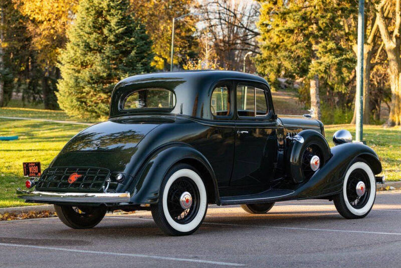 1933 Pontiac Coupe
