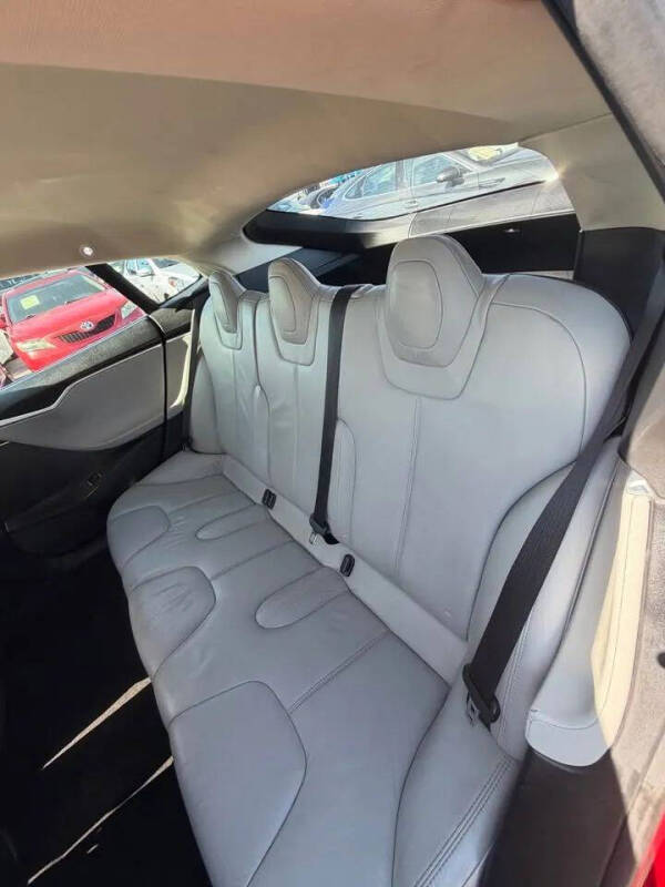 2014 Tesla Model S