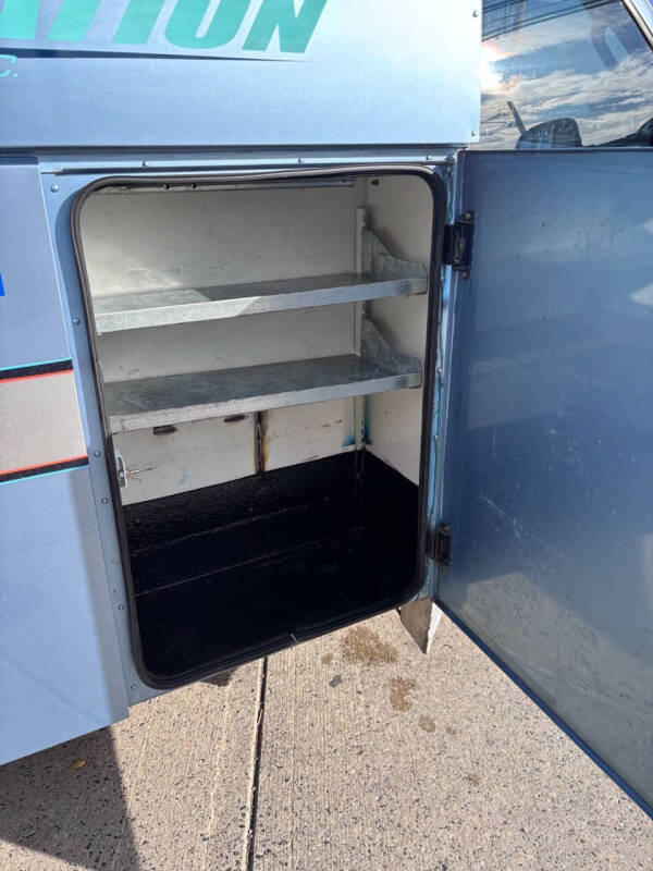 2005 Ford E-Series E-350 SD