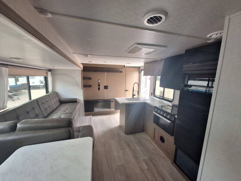 2025 Forest River Cruse Lite 28VBXLX