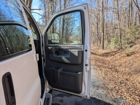 2024 Chevrolet Express 2500
