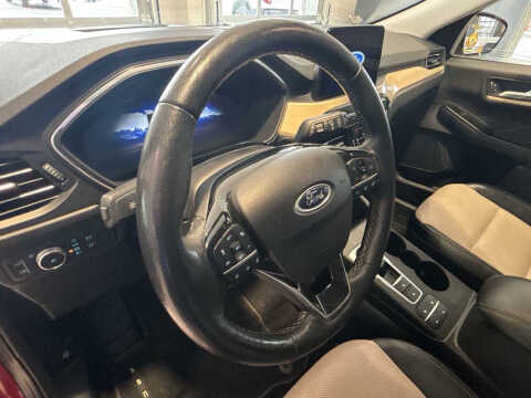 2022 Ford Escape Plug-In Hybrid Titanium