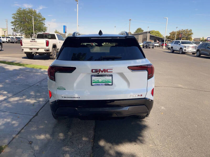 2026 GMC Terrain AT4