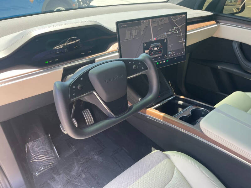 2023 Tesla Model X Standard Range
