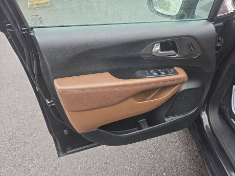 2017 Chrysler Pacifica Limited