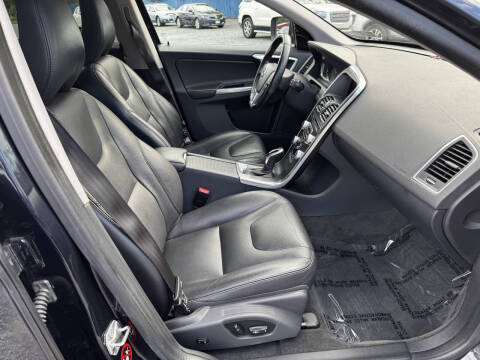 2016 Volvo XC60 T6 Drive-E