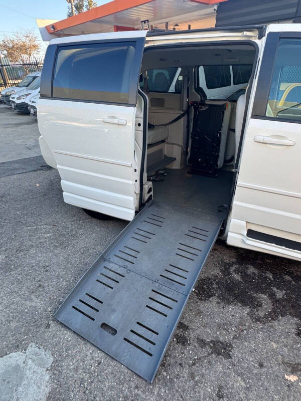 2010 Dodge Grand Caravan SE