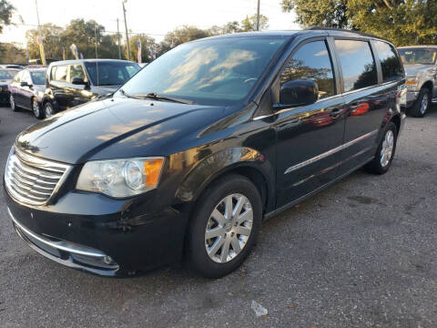 2013 Chrysler Town and Country Touring