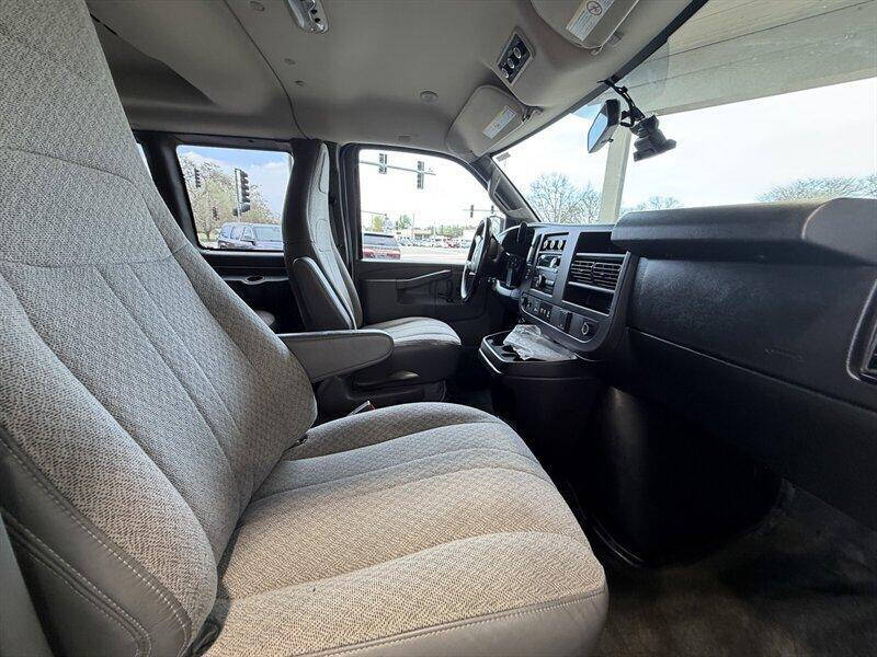 2018 Chevrolet Express LT 2500