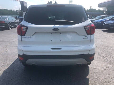 2019 Ford Escape SE