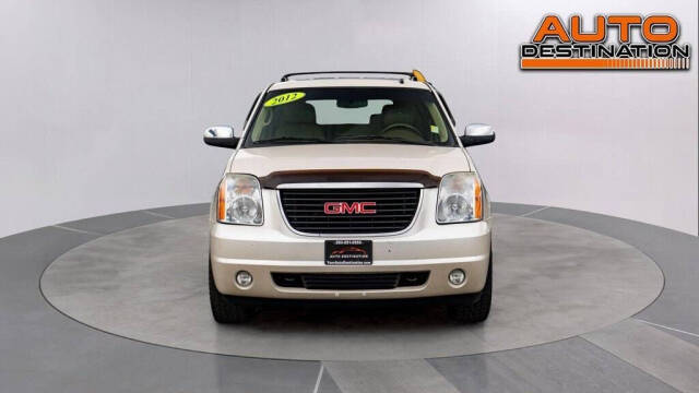 2012 GMC Yukon XL for sale at Auto Destination in Puyallup, WA